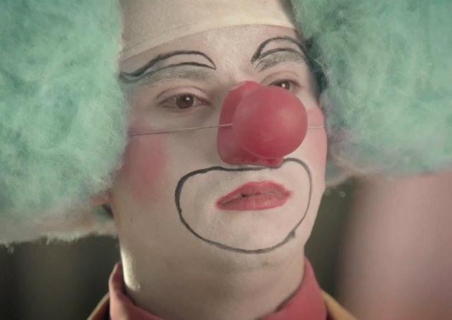 Em campanha, Conar satiriza reclamações exageradas dos consumidores