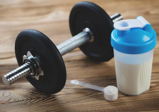 Anvisa proíbe venda de quatro suplementos alimentares para atleta