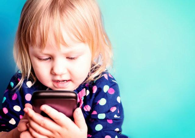 10 motivos para controlar o uso de tecnologia por crianças