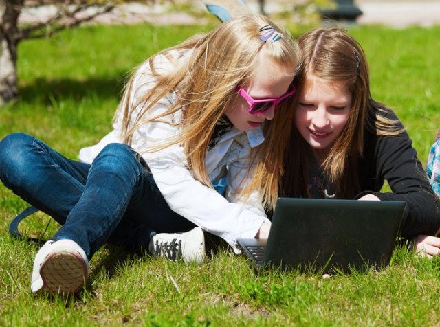 Redes sociais promovem o entretenimento em escala global, afirma pesquisa