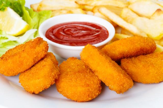 O que menos há nos nuggets de frango é carne de frango, revelam cientistas