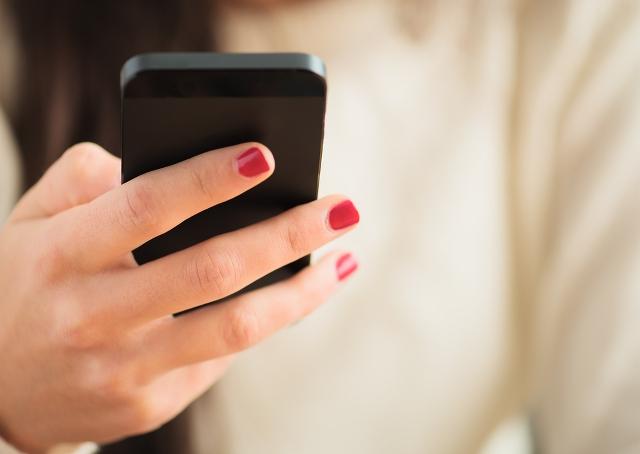 Após receberem ligações anônimas, usuários de celular alertam para tentativa de fraude