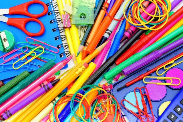 Tabela do IBPT aponta percentual de impostos em material escolar