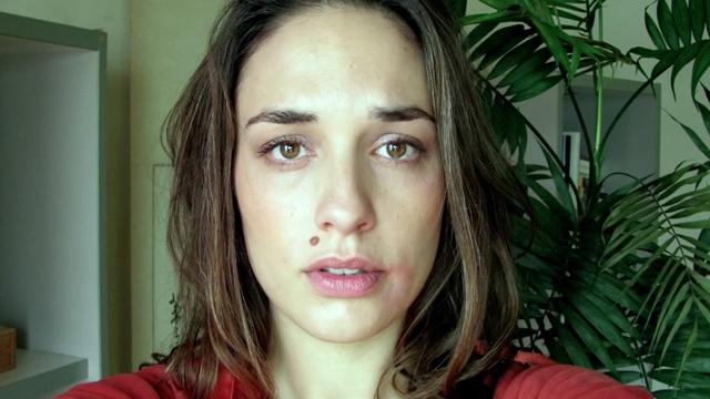 Vídeo que mostra violência contra a mulher através de fotos se transforma em viral