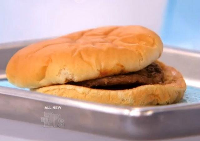Americano guarda hambúrguer da McDonald's por 14 anos. Veja o que aconteceu