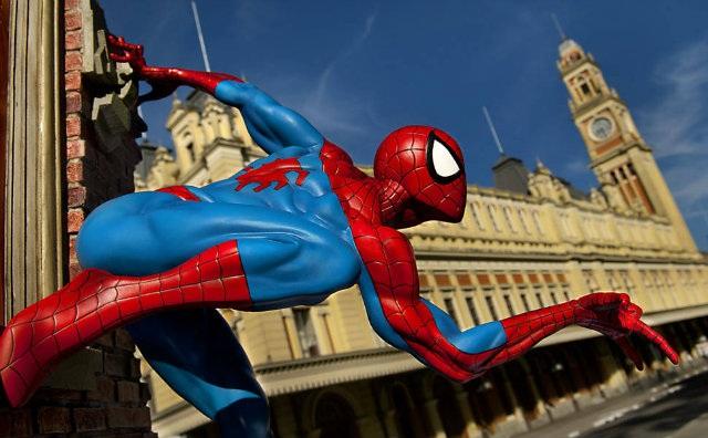 Super-heróis invadem São Paulo