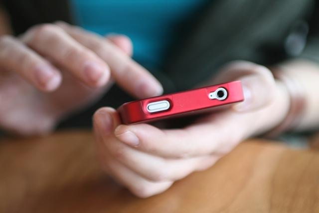 Governo espera que, em dois anos, 50% dos consumidores paguem via celular