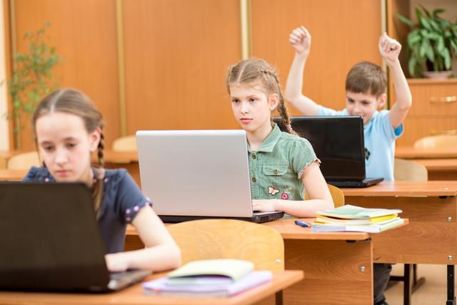 Atividades lúdicas e o uso da tecnologia em sala de aula