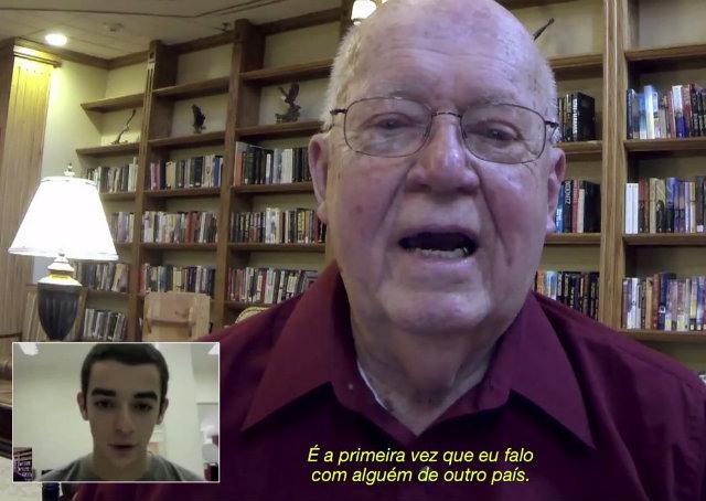 Jovens brasileiros aprendem inglês com idosos americanos pela internet
