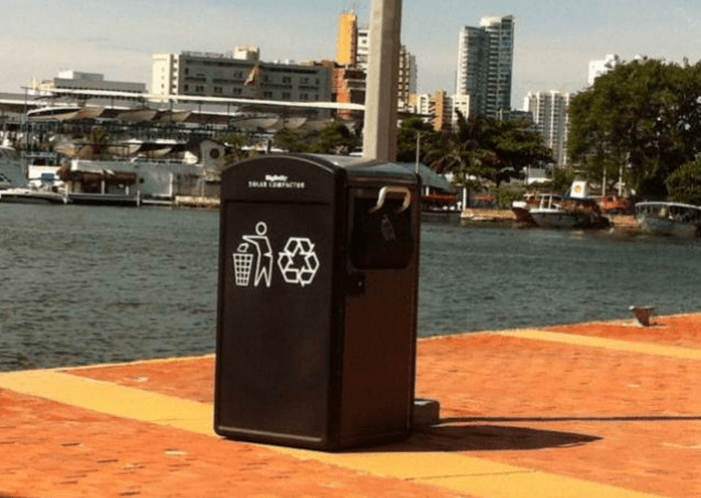 Lixeiras high-tech são instaladas em São Paulo
