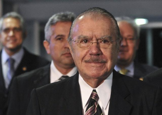 Após 60 anos na política, Sarney anuncia aposentadoria