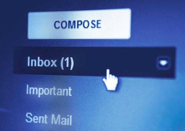 Quando e como você deve delegar o seu e-mail ao assistente