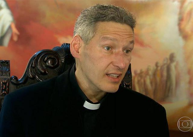 Vaticano investigou o padre Marcelo Rossi por dez anos