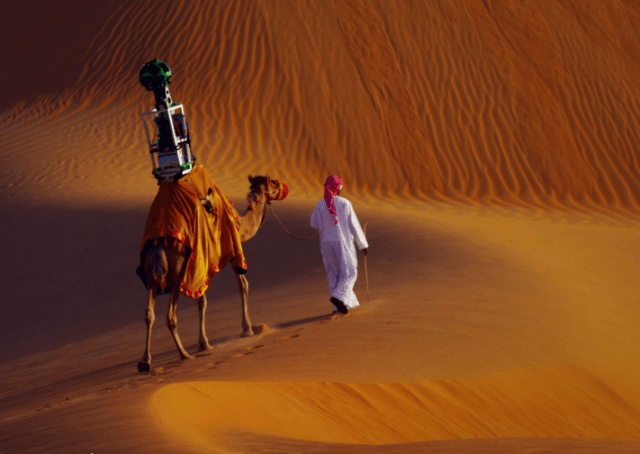 Google inclui deserto no Street View com a ajuda de um camelo