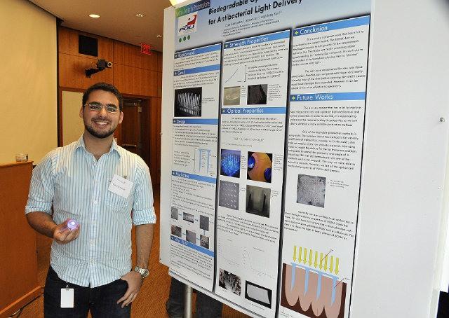 Brasileiro no MIT cria emissor de luz capaz de matar bactérias resistentes