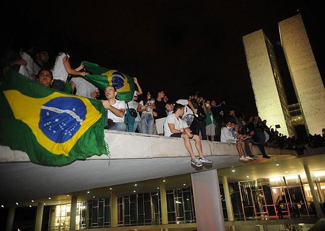 PT contrata pesquisa para mapear antipetismo