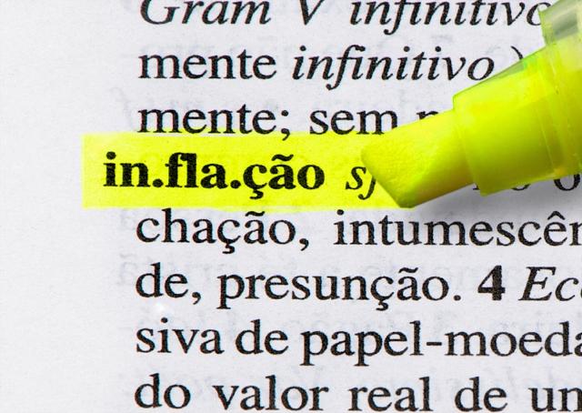 Economistas ainda veem inflação acima do teto da meta em 2015