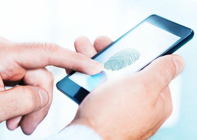 Hackers conseguem "roubar" digitais através de fotos públicas