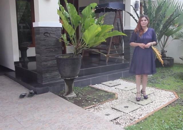 Anúncio de casa oferece casamento com a proprietária