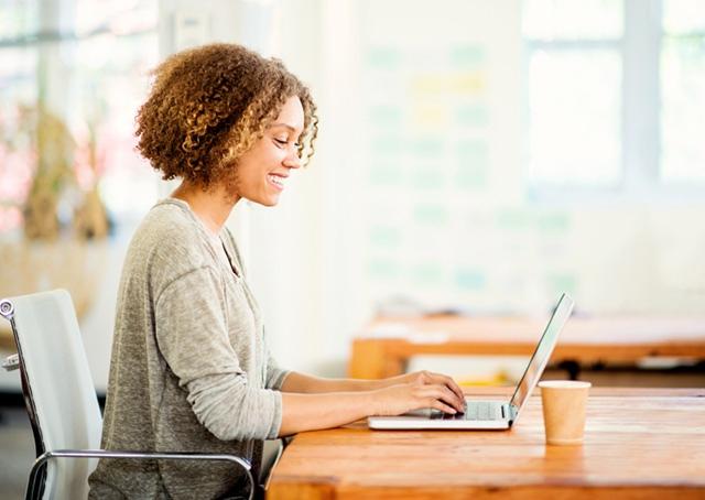 Nove em cada dez consumidores virtuais consultam a internet antes de realizar uma compra