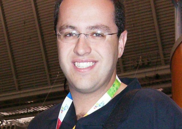 Subway "suspende" garoto propaganda após denúncias envolvendo pornografia infantil