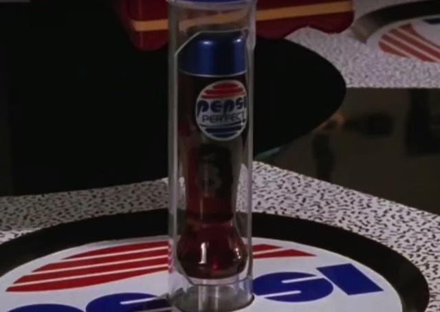 Pepsi pode lançar a garrafa futurista do filme De Volta Para o Futuro