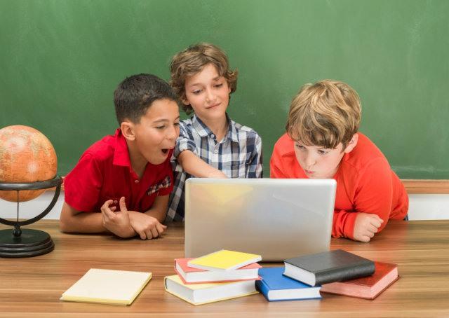 Educação híbrida, disruptiva e colaborativa: os desafios do século XXI