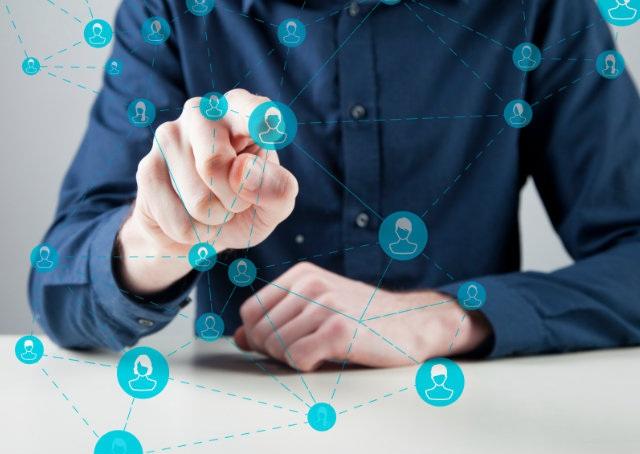 Por networking de qualidade, seja interessante (e não interesseiro)