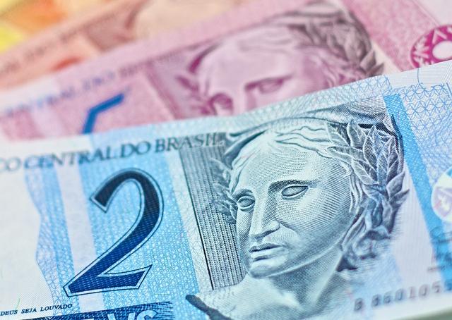 No Twitter, robô monitora salários e benefícios do Poder Judiciário