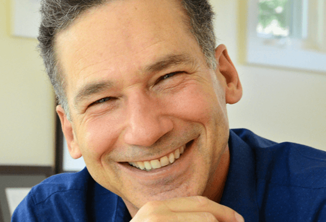 William Ury: "Se você quer que algo seja feito, precisa negociar"