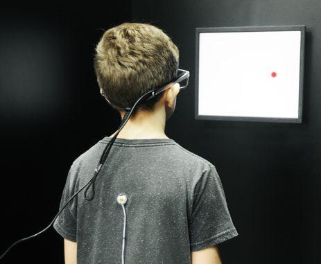 Filtro colorido aumenta velocidade de leitura de crianças com dislexia