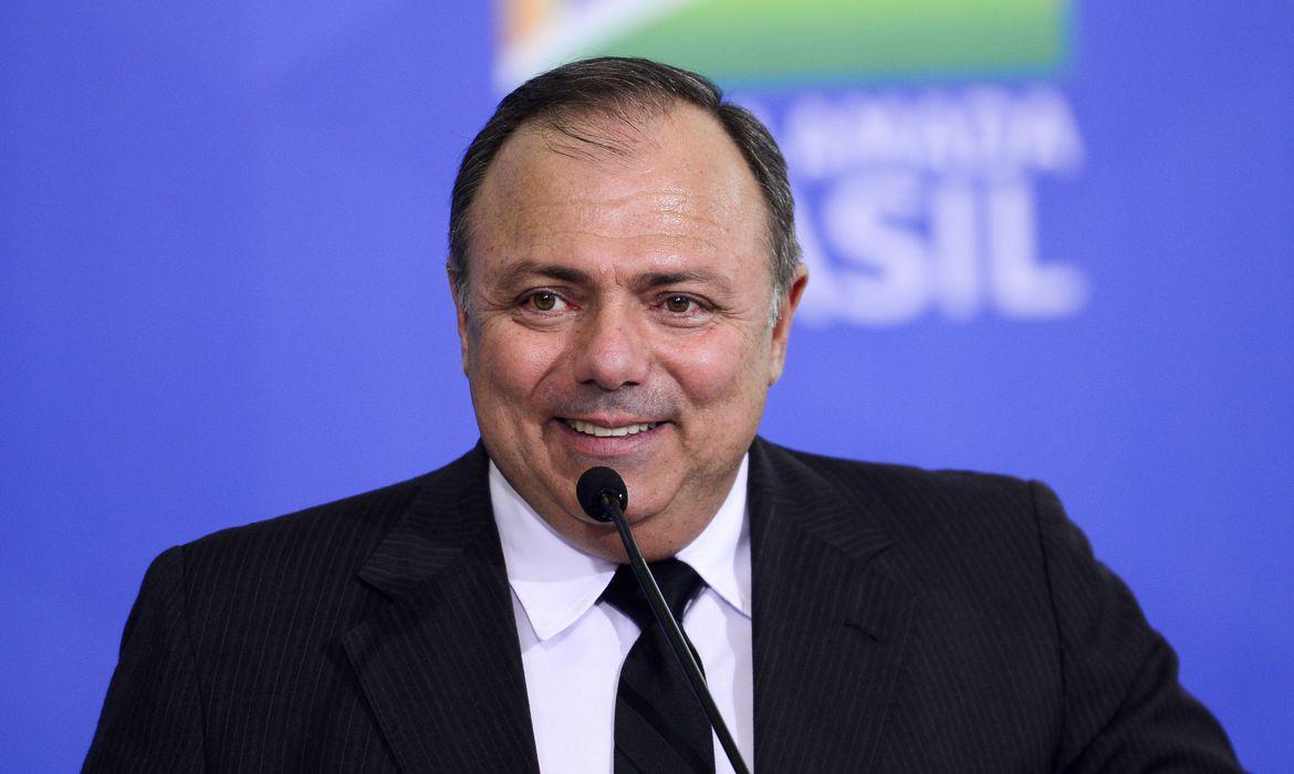 Pazuello diz que vacinação nacional pode começar neste mês; veja as condições