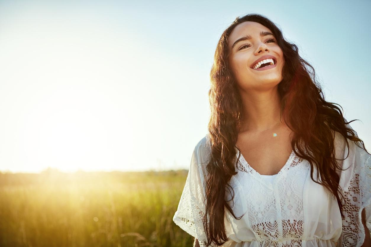 Dinheiro não traz felicidade? Conheça as 4 bases para uma vida feliz