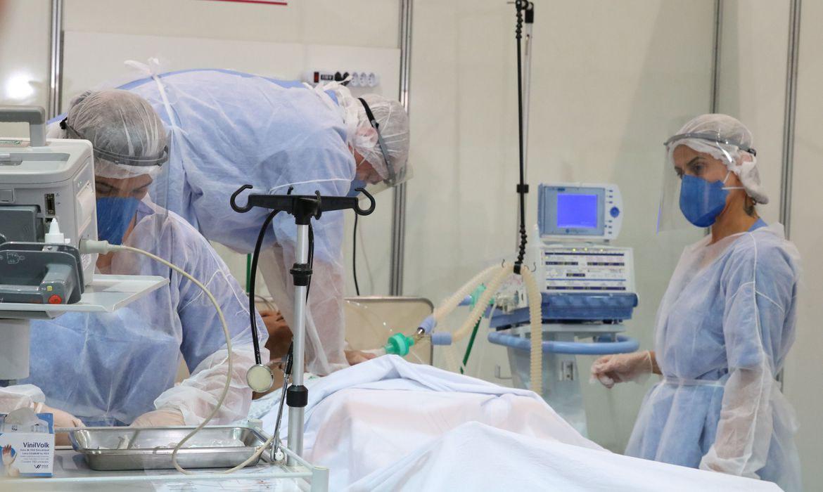 Covid-19: Com quase 3 mil novas mortes, Brasil já soma mais de 280 mil vítimas fatais