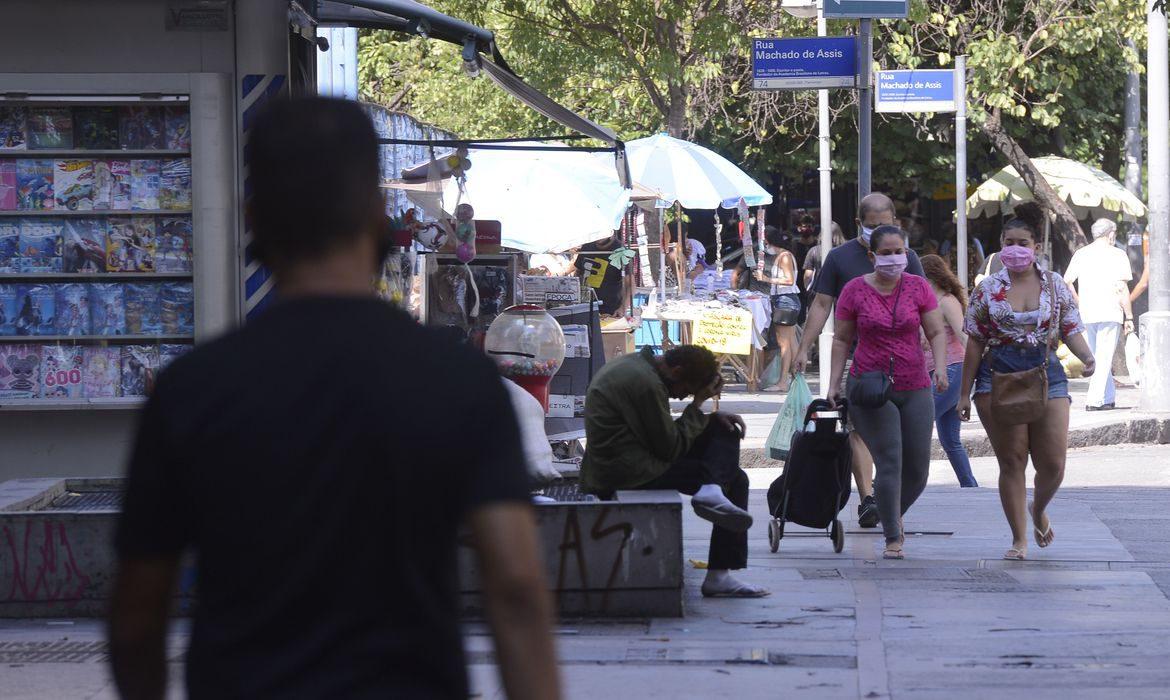 Covid-19: Ceará, Santa Catarina e Rio prorrogam medidas restritivas