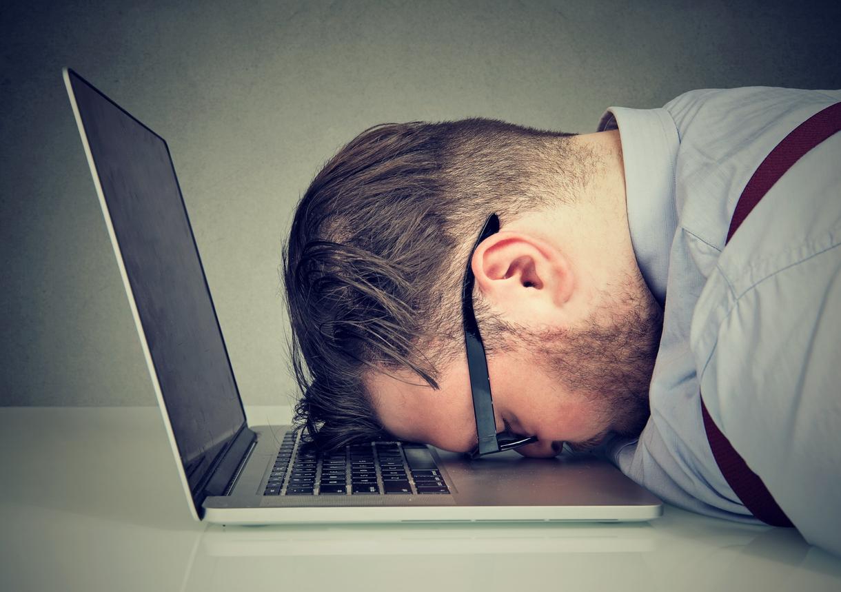 "Infodemia": aumento no consumo de informações provoca sobrecarga mental