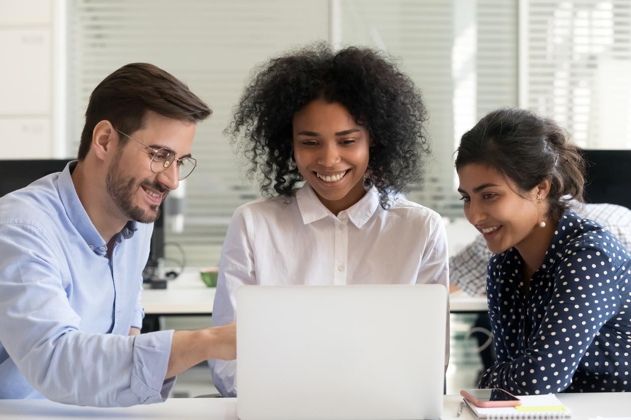 74% das companhias promovem movimentos para a transformação digital com a digitalização do RH