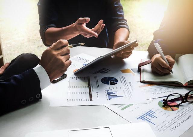 Você está jogando dinheiro fora: saiba como cortar gastos desnecessários na empresa