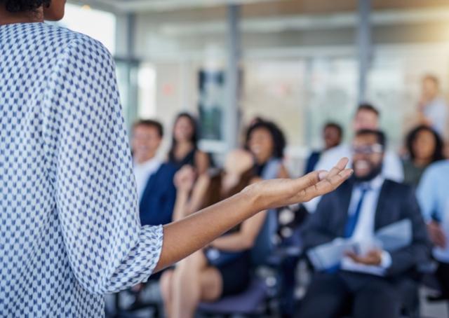 Gestão de negócios é a área com maior oferta em consultoria; saiba como ingressar na carreira