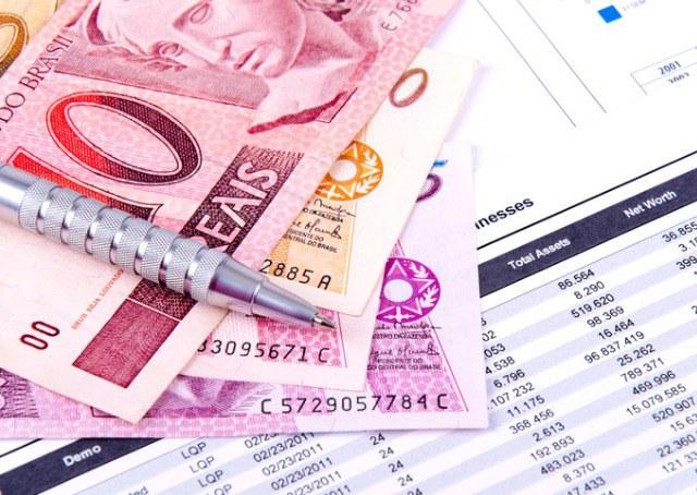 Seu salário é mesmo a metade daquilo que seu patrão paga em encargos?