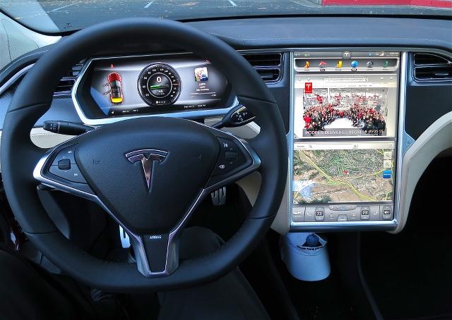 Modo de produção wiki: Tesla faz isso certo