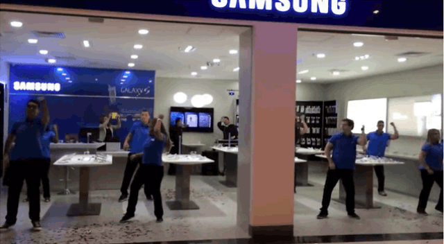 Vergonha alheia e bizarrices nas lojas Samsung?