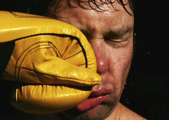 Você já levou um soco na cara?