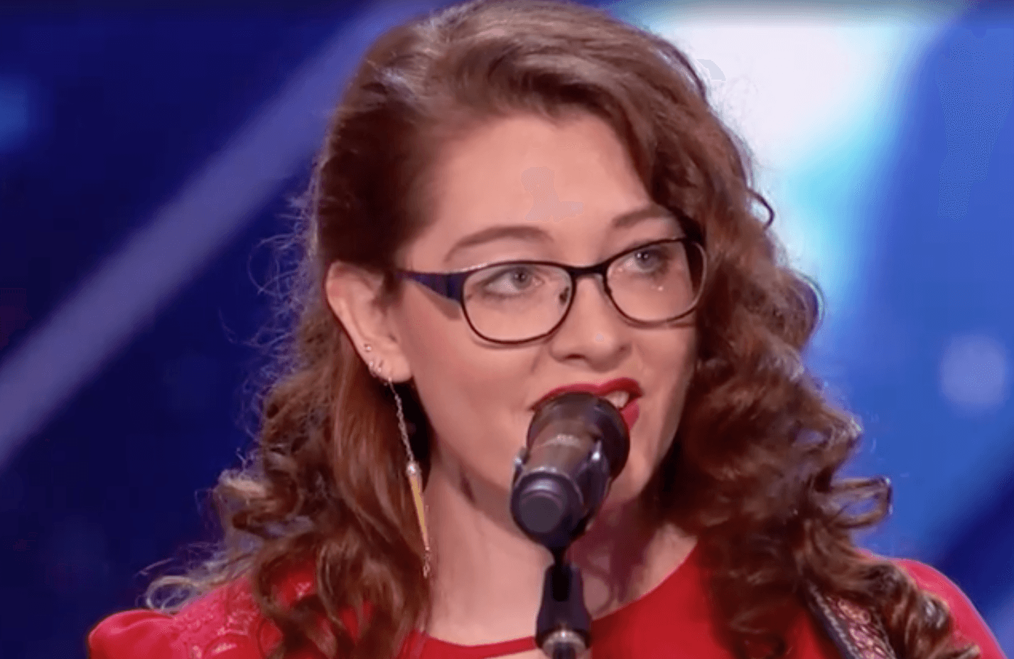 Mandy Harvey, a jovem surda que encantou os jurados do America's Got Talent e vai salvar o seu dia