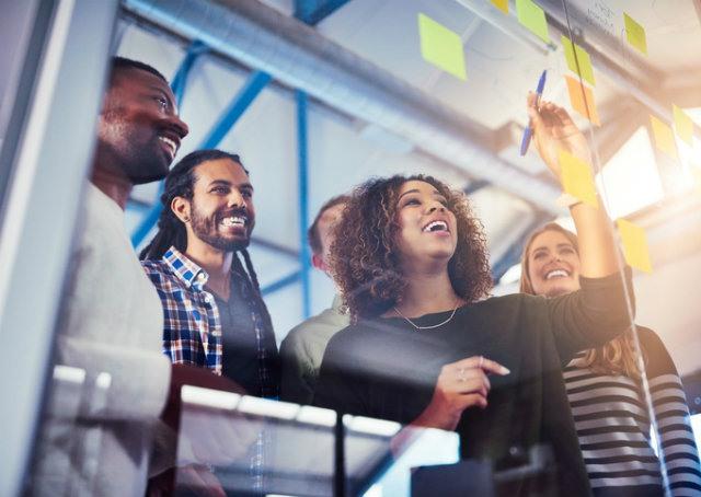 Qual a importância do líder identificar os valores dos funcionários no trabalho?