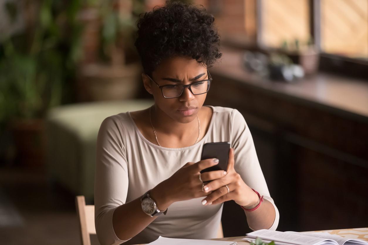 Golpe do Emprego: por SMS, criminosos oferecem vagas de R$ 1 mil ao dia