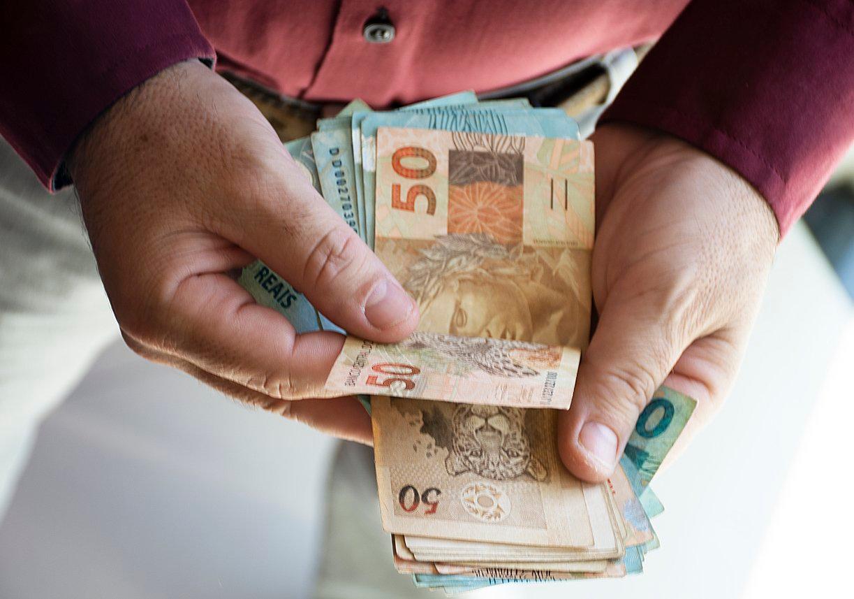 Governo retoma consignado do Bolsa Família com novas regras