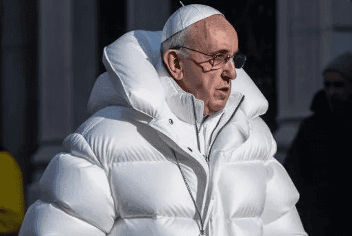"Me sinto horrível", diz criador de imagem fake do Papa Francisco