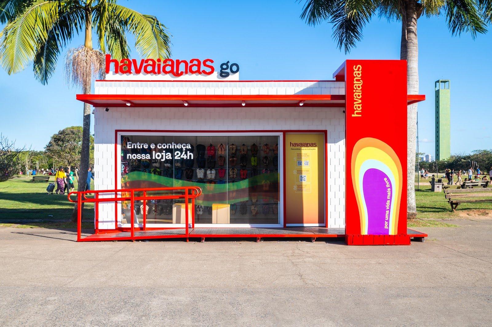 Havaianas inaugura primeira loja 100% autônoma