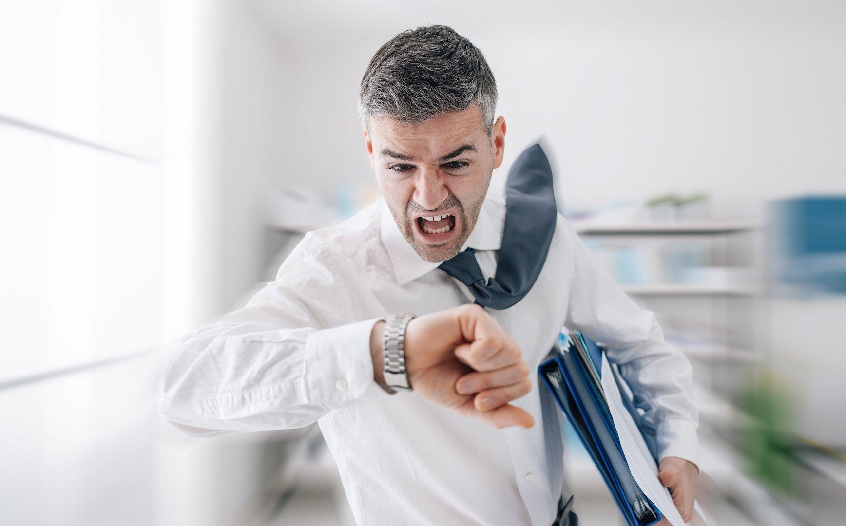 5 sinais de que sua gestão está emocionalmente desalinhada (e como corrigir antes que afete os negócios)